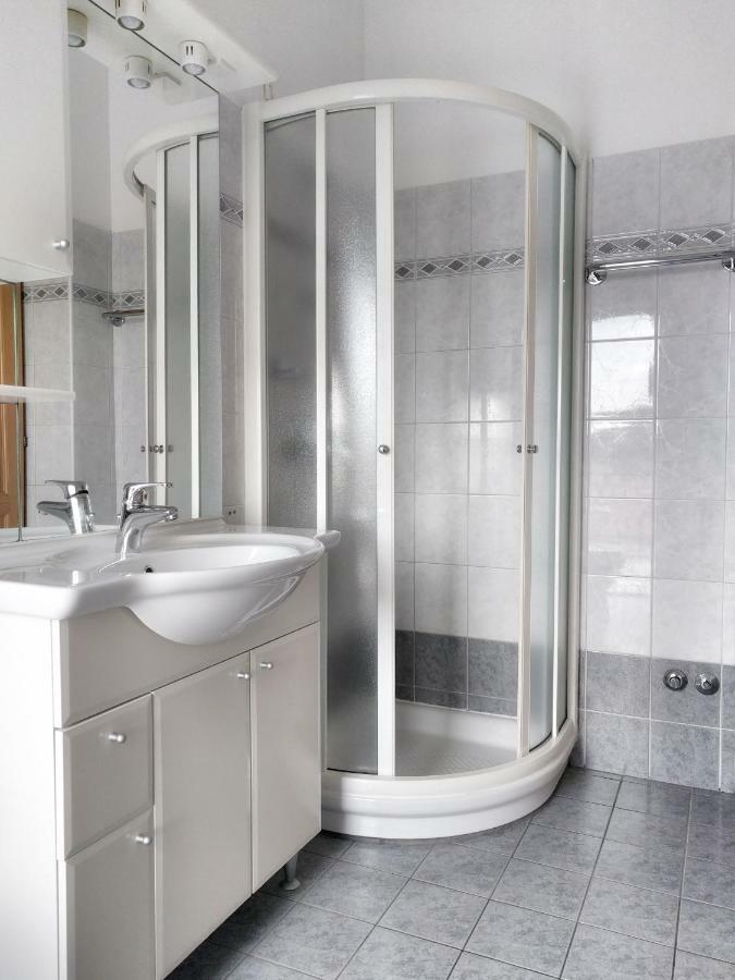 Apartment Skaline Малинська Екстер'єр фото